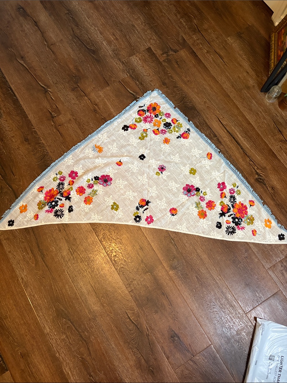 J Jill Floral Embroidered Triangle Scarf / Shaw LIKE NEW